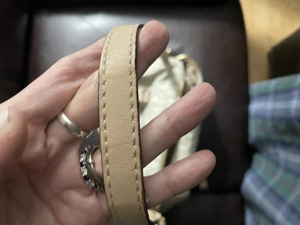 NUEVO Bolso de Mano Grande Michael Kors Kenly para Mujer - Crema Clara y Cuero Foto 2 de 4