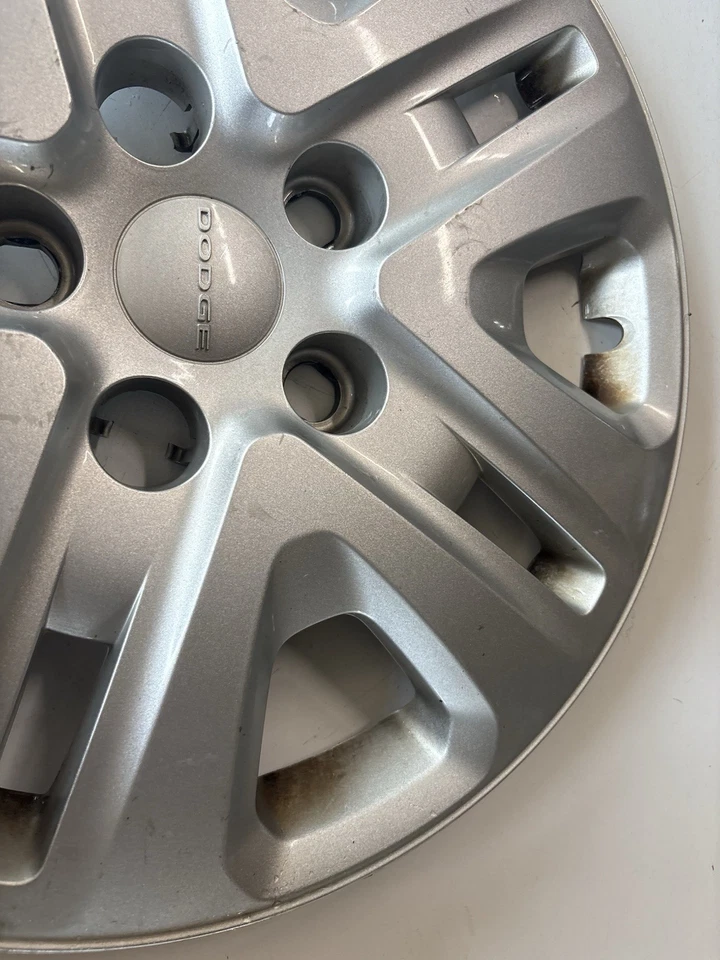 DODGE JOURNEY  17" Bolt-on Hubcap Wheelcover Factory Original 8046B - Image 3 of 4