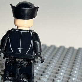 LEGO Star Wars General Hux Minifigure (sw0662) - Set 75104 2D