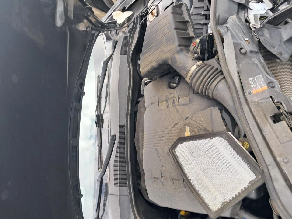 2014 Chevrolet Camaro Front Windshield Wiper Motor OEM Used 103K Miles - Image 4 of 4