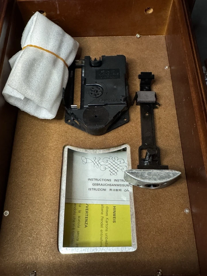 Seiko QXN102BLH Vintage Mantel Pendulum Cherry Wood H 10.5” W 5” D 2.5” Clock - Image 2 of 4