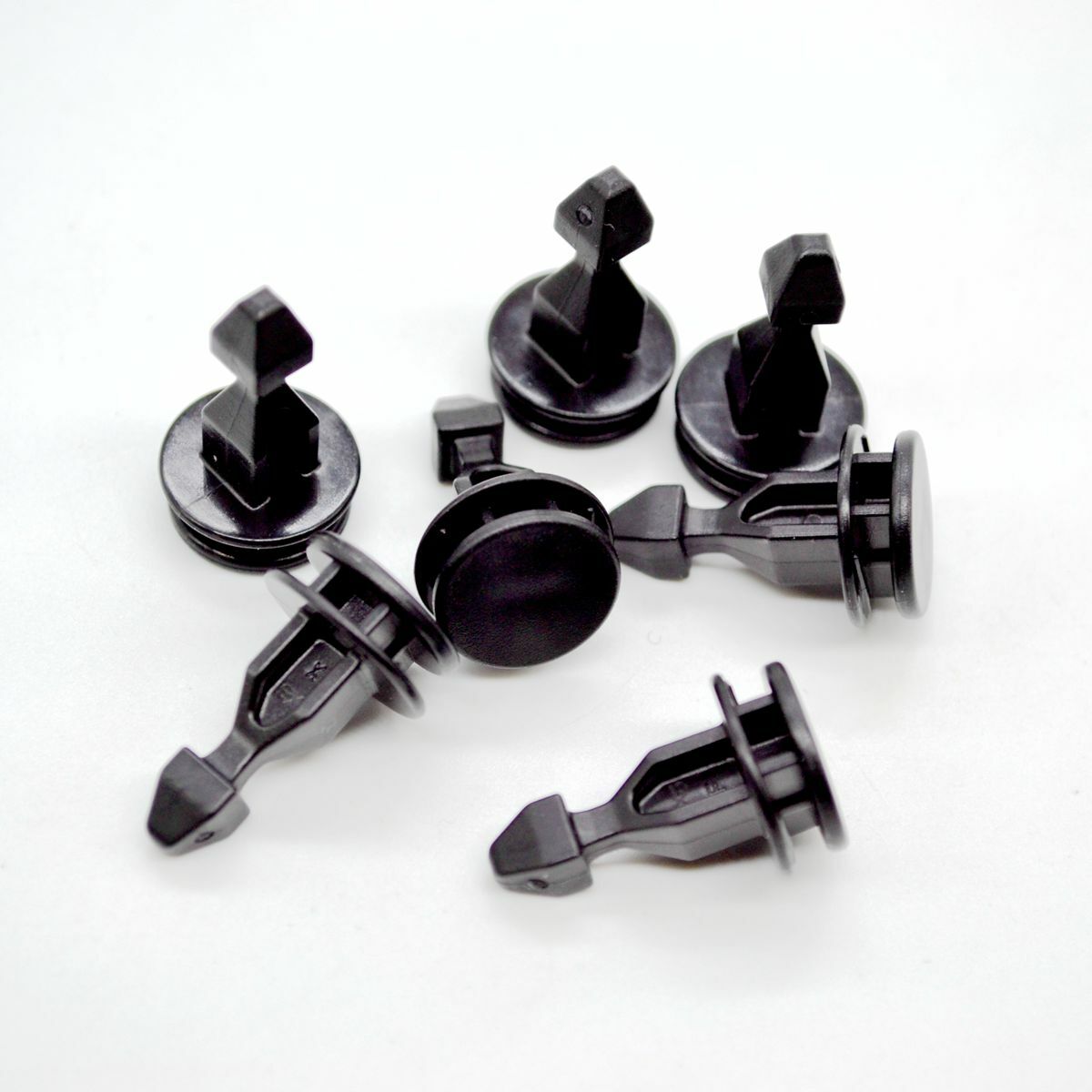 10pcs Striker Engine Cover Retainer Clip for Honda Odyssey Pilot