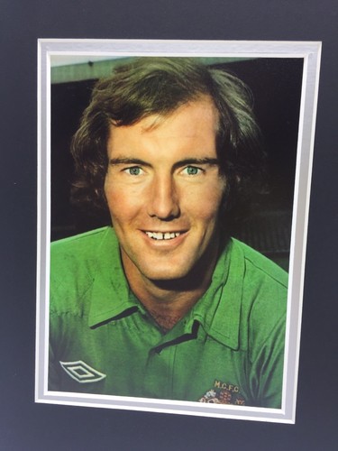 RARE Joe Corrigan Manchester City Signed Photo Display + COA AUTOGRAPH SASIGNED - Picture 2 of 5