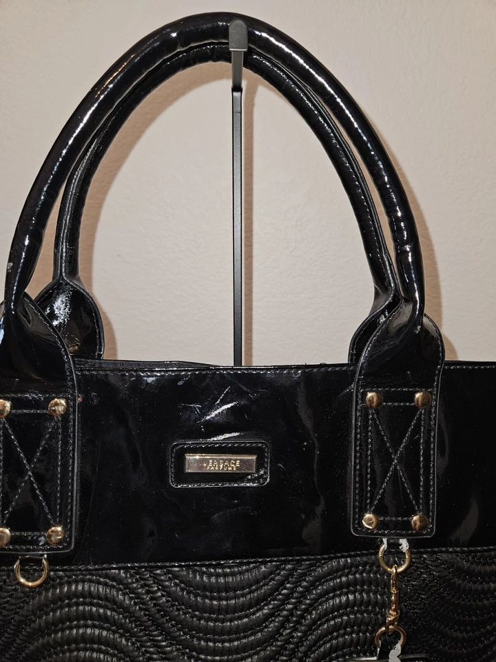 Bolso de Mano Grande Versace Perfume Borde Negro Charol Foto 3 de 4