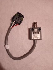 Rite Hite Honeywell 914CE2-RH18 LS1 Part#18211 5A-125 Or 250 Vac 1/10HP BRANDNEW