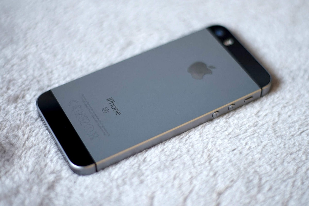 Apple iPhone SE スペースグレー 128GB Apple iPhone SE - 128 GB - Space Gray (Unlocked) for sale