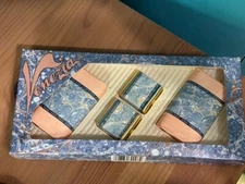 NEW IN BOX VENEZIA 2-5 OZ BATH SOAP & 2-3 OZ CUBE GIFT SET ENGLAND VINTAGE NOS