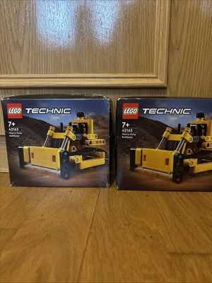 LEGO Technic 42163 Heavy-Duty Bulldozer