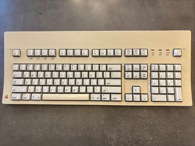 Apple Extended Keyboard （M0115） Rare Apple Extended Keyboard M0115 For Macintosh SE - Orange