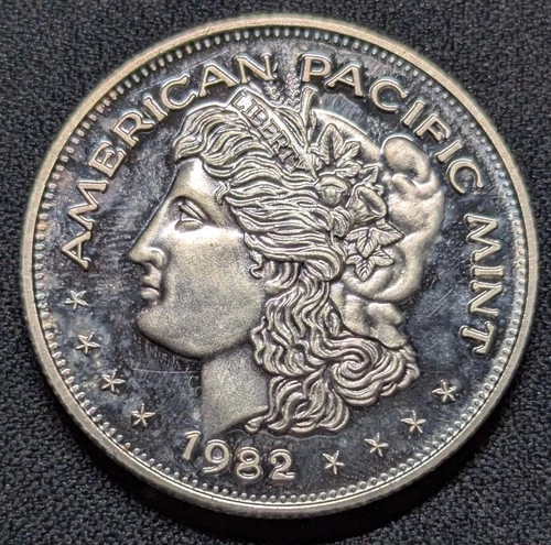 1982 American Pacific Mint Morgan One Troy oz .999 Fine Silver Natural Toning