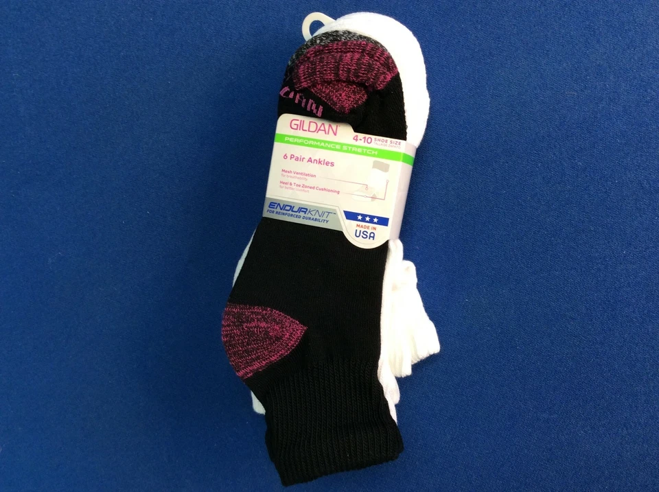 Meias femininas: Gildan Performance Stretch tornozelo ou no show, preto ou branco 6 peças - Imagem 3 de 4
