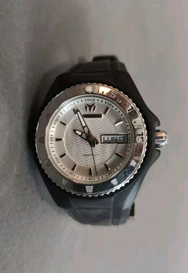 montre technomarine Cruiz - Photo 2/3
