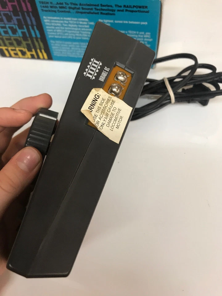 Train Hobby Transformer Spectrum Magnum Item 44-6681 and Tech 2 Box Not working - Image 3 of 4