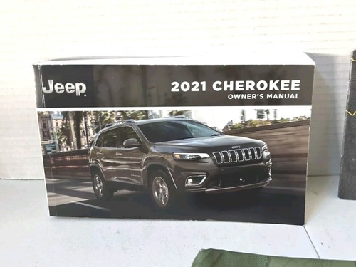 2021 JEEP CHEROKEE USER GUIDE OWNERS MANUAL SET WITH CASE OEM FREE SHIPPING - Picture 2 of 4