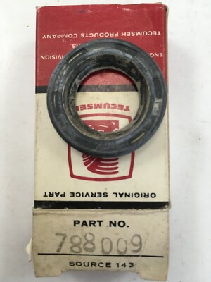 Tecumseh OEM 788009 Peerless 600 Series Transaxle Axle Seal, 1700 Series Input S