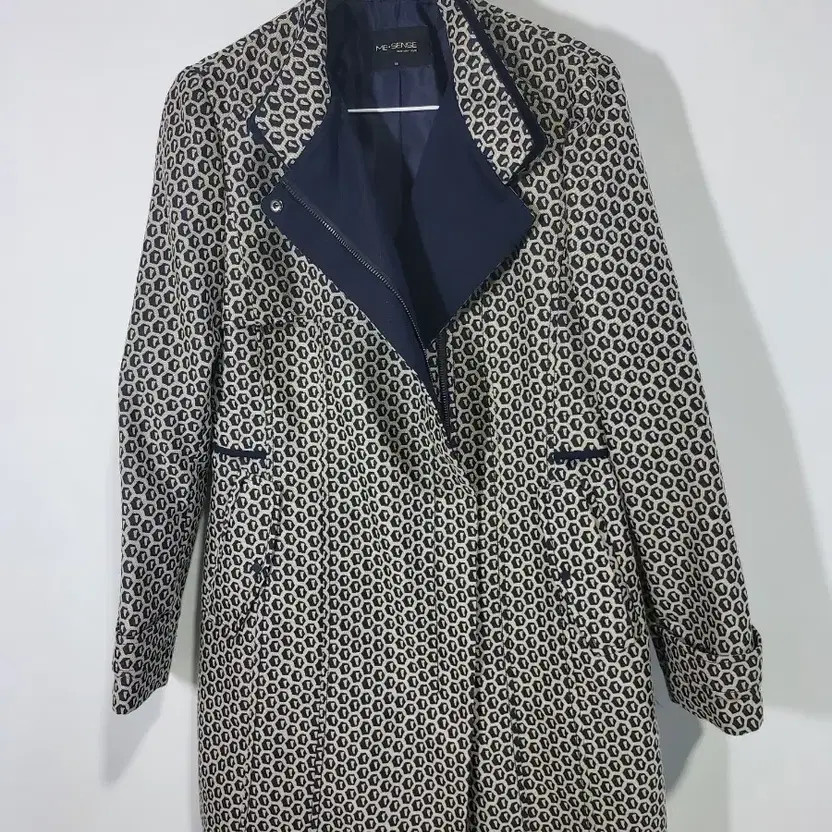 MISEN'S Pattern Half Jacket - Unique Design for S… - image 4