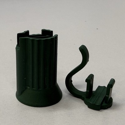 (52) Green Spt1 - C7 Replacement Sockets & (45) Plugs Christmas Light Parts
