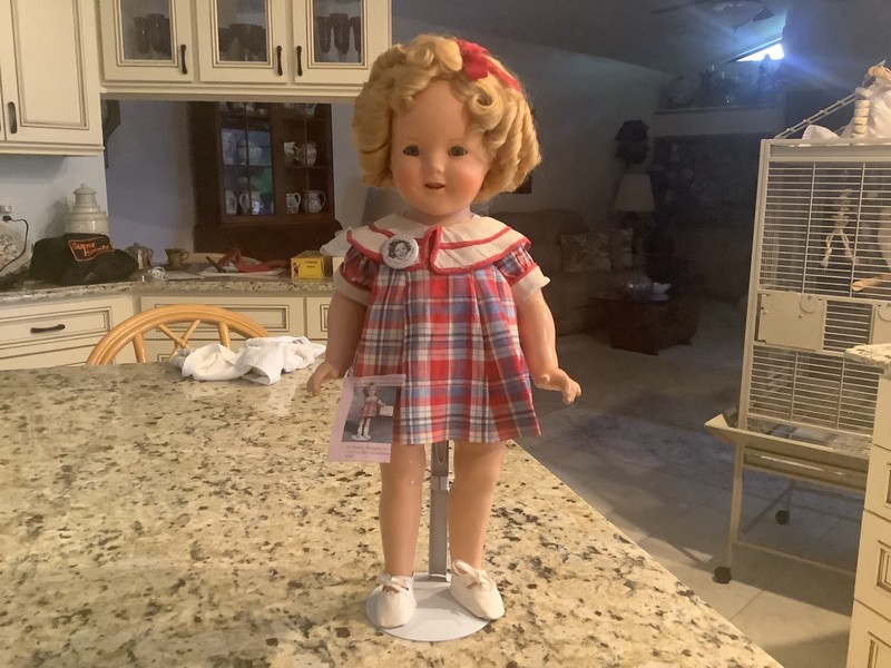Shirley Temple Antique Composition Doll 19” 1930,s Ideal.  Gorgeous!