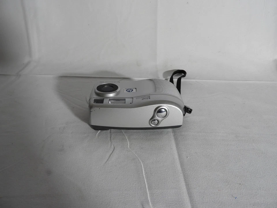 HP Photosmart 320 2.1MP Digital Camera — Tested & Working - Image 4 of 4