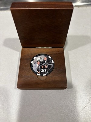 RARE WYNN / SINATRA $100 COMMEMORATIVE CHIP WITH ORIGINAL WOODEN CASE