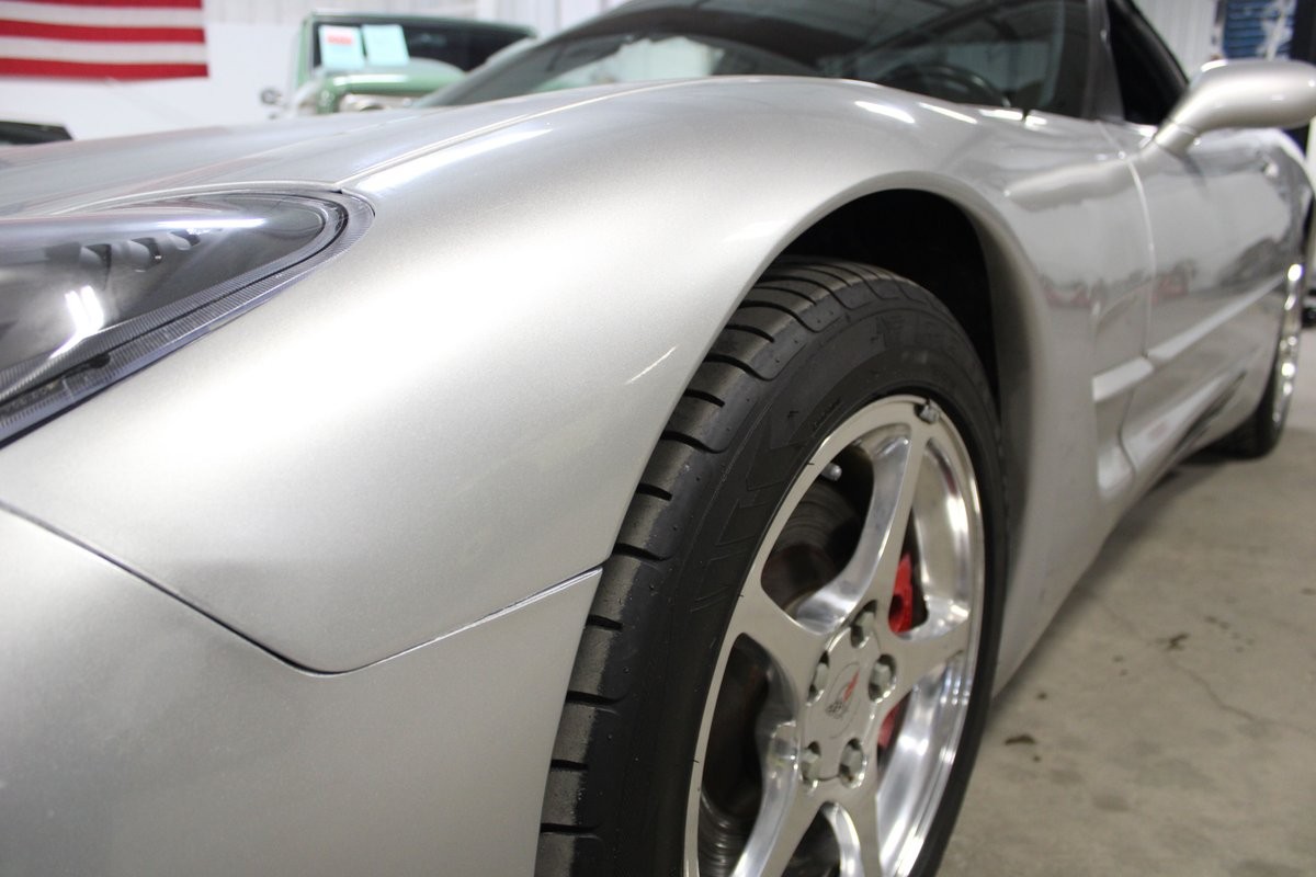 2002 Quicksilver Metallic Chevrolet Corvette   | C5 Corvette Photo 10