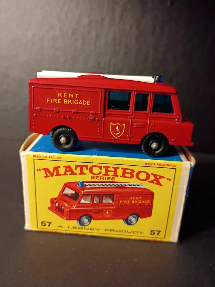 Matchbox #57C Land Rover Fire Truck 1966  In Original E4 Box - Image 2 of 4