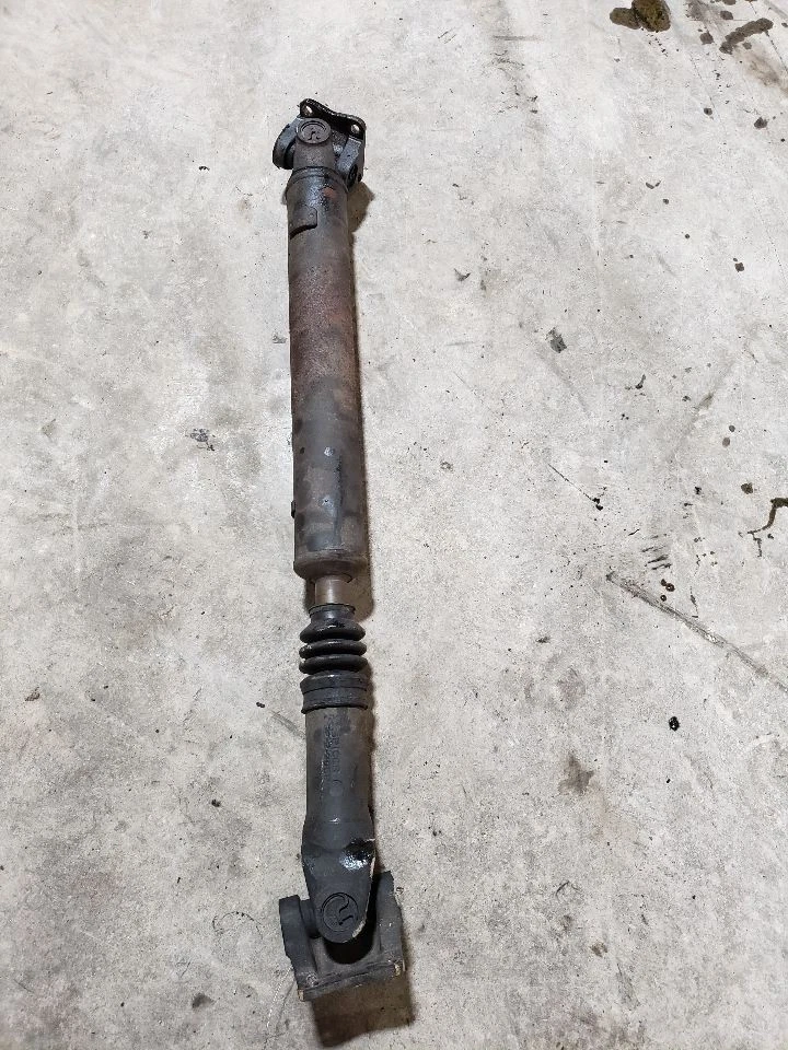 Eje de transmisión delantero compatible con 07-10 Infiniti QX56 1302950 Foto 2 de 4