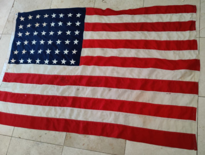 Vintage große 40er Jahre Wolle USA 48 genähte Sterne amerikanische Flagge von Dettra