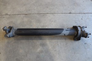 2018-2023 PETERBILT 579 PACCAR MAIN REAR DRIVE SHAFT ABOUT 51 1/2" OEM