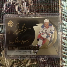 24-25 SP Authentic Sign Of The Times Black Jonny Brodzinski  /99 "Go Rangers!"