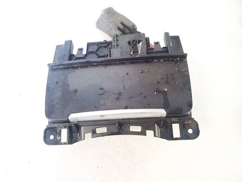 8k0857965 Aschenbecher  Audi A4 DE1744657-83