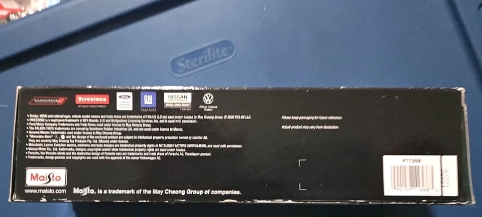 MAISTO TOW & GO- 1959 Chevrolet Impala & Alameda Trailer - Roxo - Imagem 4 de 4