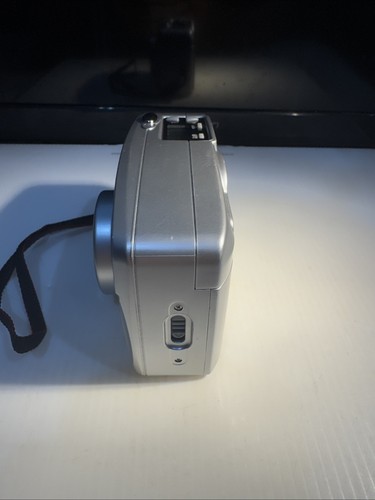 Vintage Polaroid PZ2001 Point & Shoot 35mm Film Camera Tested - Picture 4 of 12