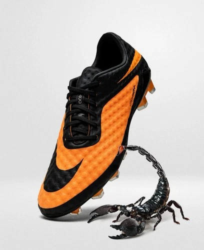 Soccer Cleats - Nike Hypervenom Phantom  - Size 8.5 Men US- Box and Bag Included