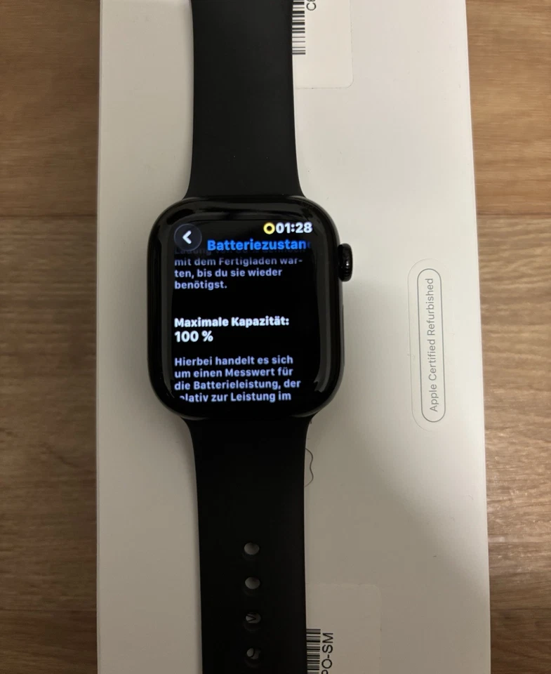 Apple Watch Series 10 GPS 42 mm Aluminium Jet Black Sportarmband (M/L) mit OVP - Bild 4 von 4