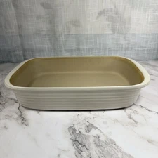 Pampered Chef French Vanilla New Traditions #1310 Stoneware Rectangular BakerEUC