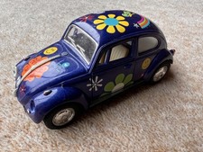 VW VOLKSWAGEN 1967 CLASSICAL BEETLE by kinsmart model 2010