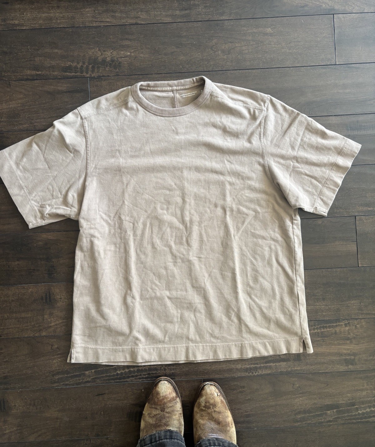 Buck Mason style Premium Essentials Men's Solid Beige Cotton Knit Tee M