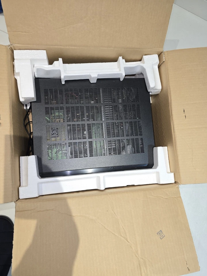 Yamaha DSP-E800 AV Surround Sound Processor/Amplifier - Image 4 of 4