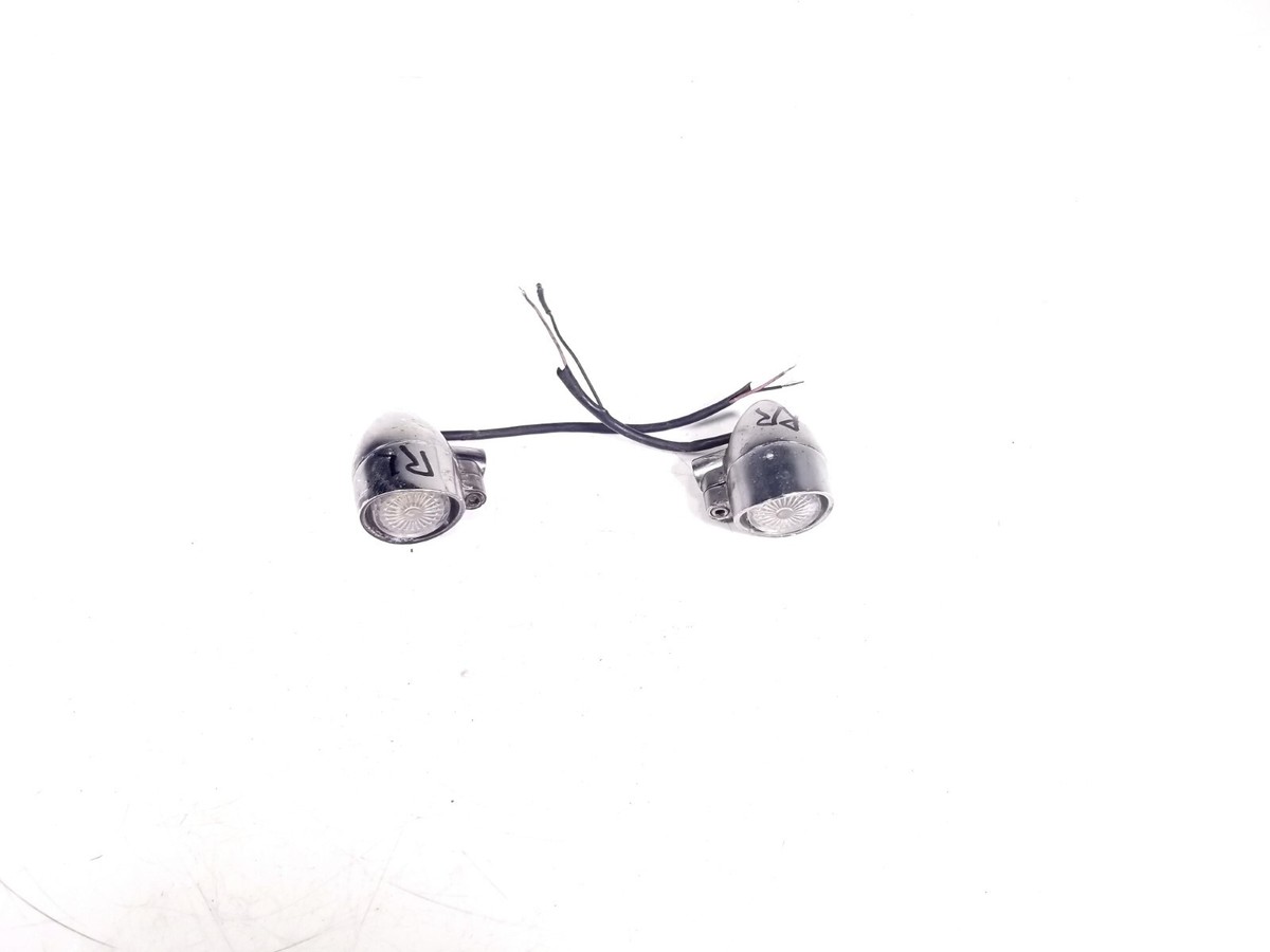 04 Honda VTX1300 C Rear Left & Right Turn Signal Indicator Light