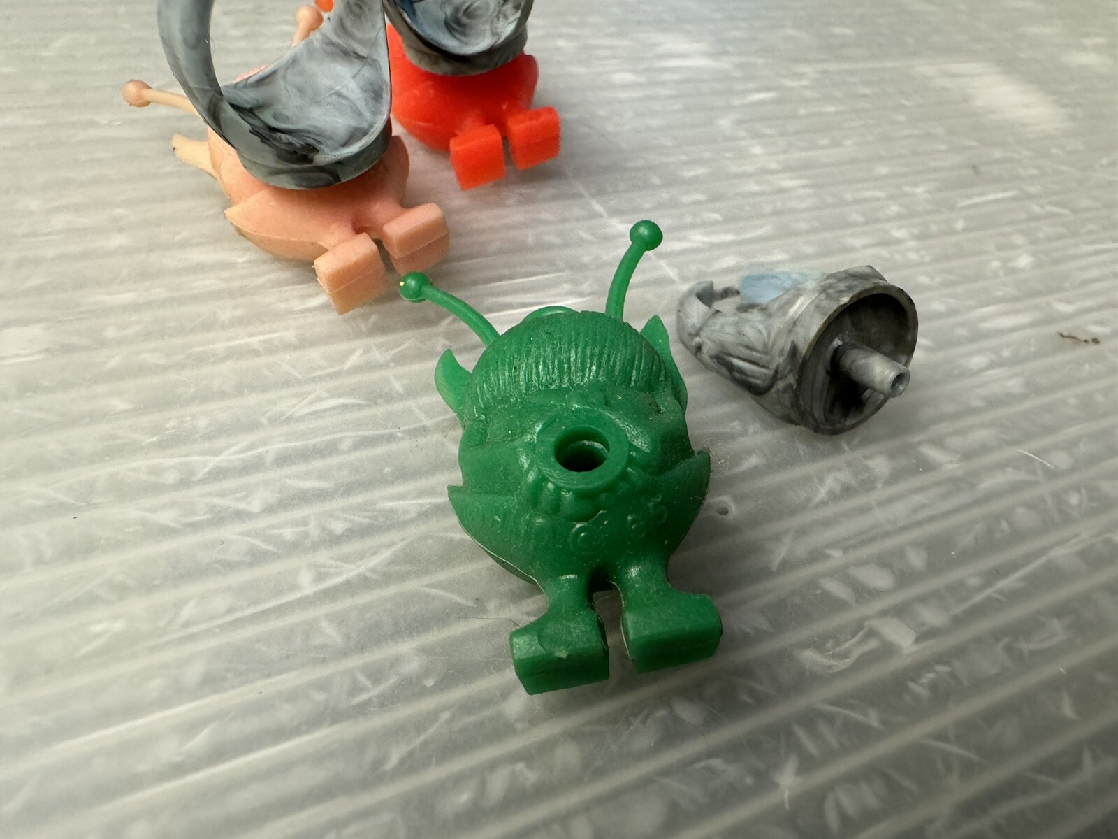 vintage RAT FINK 1965 Martian Fink Plastic NOVELTY RING charm LOT/3