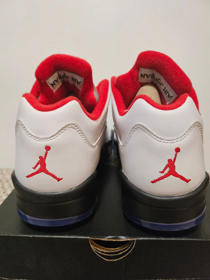 Talla 9 - Nike Air Jordan 5 (V) Golf Low Fire Red CU4523-100 Foto 2 de 4