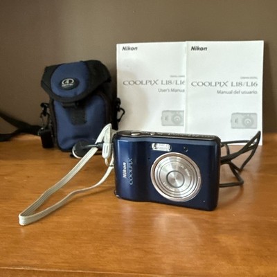 Nikon COOLPIX L18 8.0MP Digital Camera - Blue With Tarmac Case. Used Little