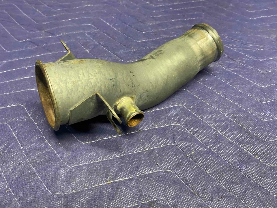 79-83 Chevy GMC 6.2 DIÉSEL CUELLO DE LLENADO DE COMBUSTIBLE camioneta carrocería cuadrada C/K 10 20 30 Foto 2 de 4