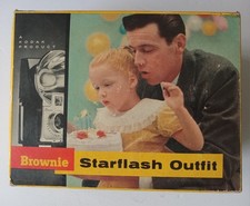 Vintage Kodak Brownie Starflash Camera Outfit With Original Box - 1957 - 1965