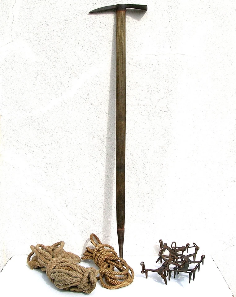 Lot piolet bois + crampons + 2 cordes Ice Axe Mountainering - Photo 1/4