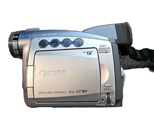 Canon ZR80 Mini DV Camcorder UNTESTED