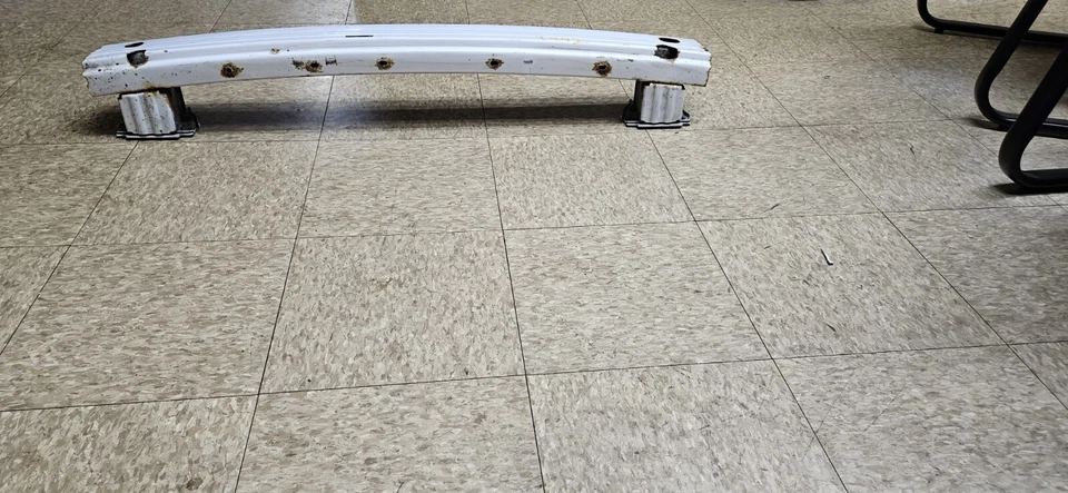 Barra de impacto de refuerzo de parachoques Scion XB 2008-2015 FABRICANTE DE EQUIPOS ORIGINALES Foto 3 de 4