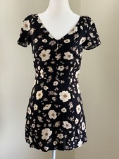 Reformation Floral Mini Dress 0 XXS Black Short Sleeve V Neck Whimsygoth 90s