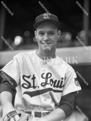 BQ780 Robert Max Bob Cain St Louis Browns Baseball 8x10 11x14 16x20 Photo